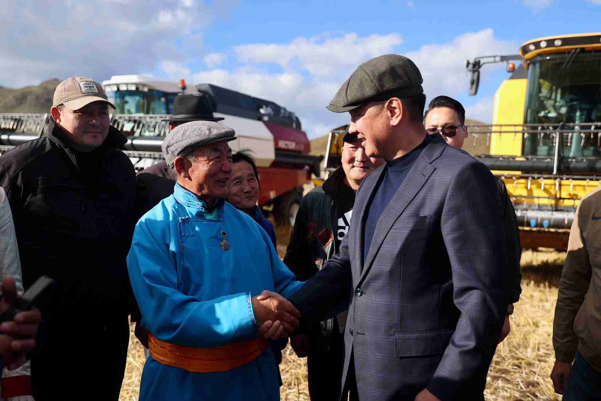 Ерөнхийлөгч У.Хүрэлсүх Сэлэнгэ, Орхон аймагт ажиллалаа